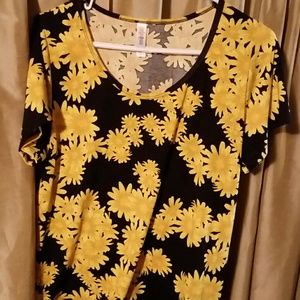 Lularoe classic top!